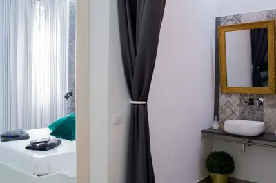 Bagno di Al Cortile del Re Luxury Home