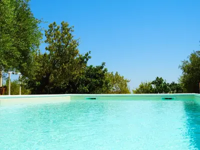 Piscina di Mennuli&Alivi - Organic Farm o nelle vicinanze