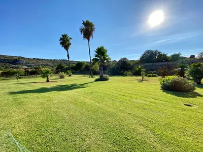 Paesaggio naturale nelle vicinanze della villa