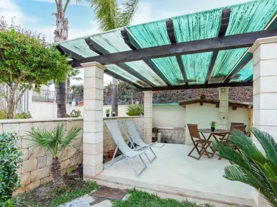 Giardino di Simplistic Apartment in Reitani near Lido Beach
