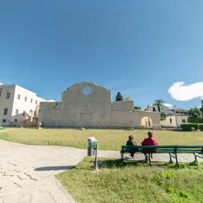 GuestHost - Archaeological Park Apartment