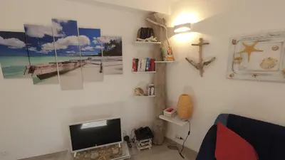 TV o dispositivi per l'intrattenimento presso bagghìu-cicogna