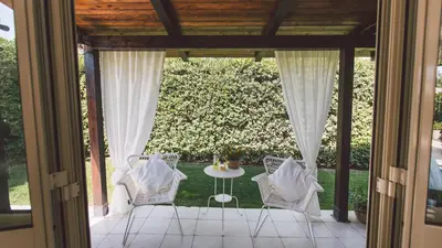Giardino di VILLA FERRADINA 4&2, Emma Villas