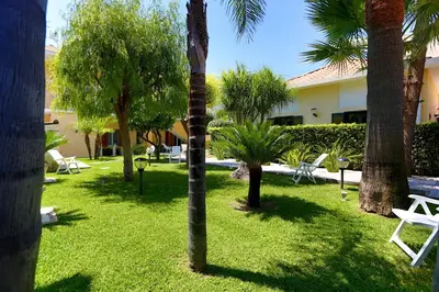 Giardino di RE SOLE La Dependance - Casa vacanza M E R C U R I O