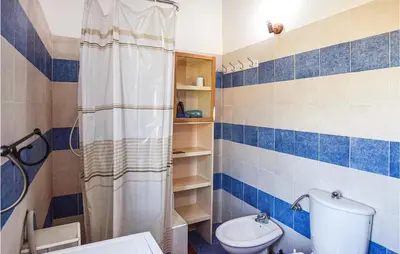 Bagno di 2 Bedroom Pet Friendly Home In Siracusa