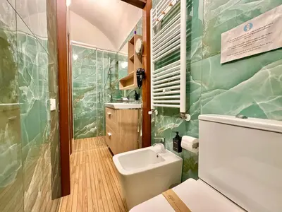 Bagno di CANTU' SUITE