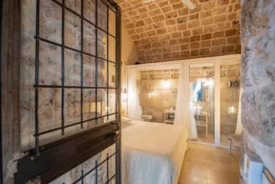 Bagno di Villa Il Carrubo val di noto con piscina privata