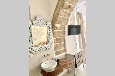 TV o dispositivi per l'intrattenimento presso LEMON SUITE Ortigia