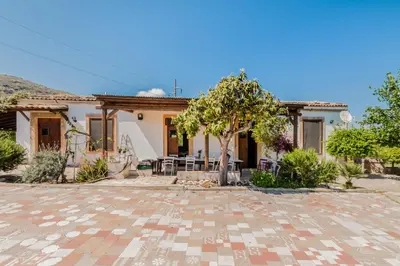 Edificio in cui si trova la villa