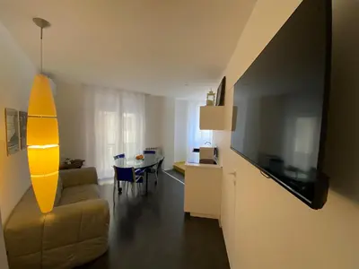 TV o dispositivi per l'intrattenimento presso Casa Genia a due passi dal Teatro Greco