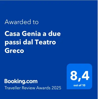 Certificato, attestato, insegna o altro documento esposto da Casa Genia a due passi dal Teatro Greco