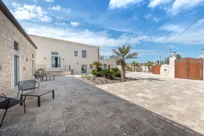 Edificio in cui si trova la villa