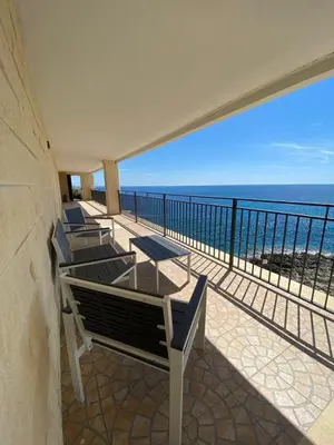 Balcone o terrazza di I Tri Scogghi , il mare dalla tua camera da letto
