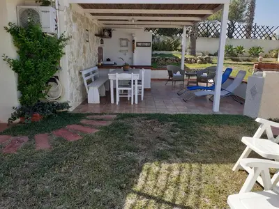 Giardino di san lorenzo a 4 mt dal mare colore smeraldo a due passi da Marzamemi