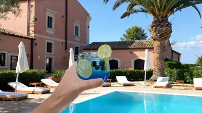 Piscina di Hotel Lady Lusya o nelle vicinanze