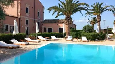 Piscina di Hotel Lady Lusya o nelle vicinanze