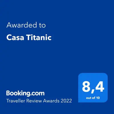 Certificato, attestato, insegna o altro documento esposto da Casa Titanic Siracusa