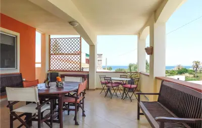 Vista generica sul mare o vista sul mare dall'interno della casa vacanze