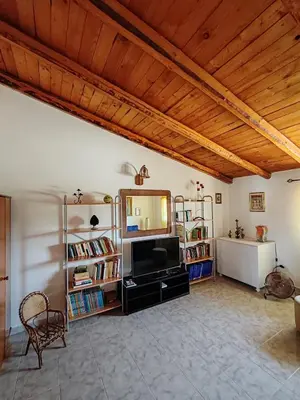 Biblioteca nella casa vacanze