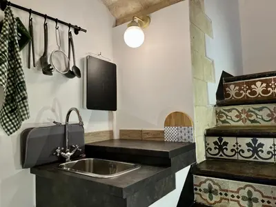 Cucina o angolo cottura di Dammusu Marchesi di Sant' Elia, patrimonio UNESCO