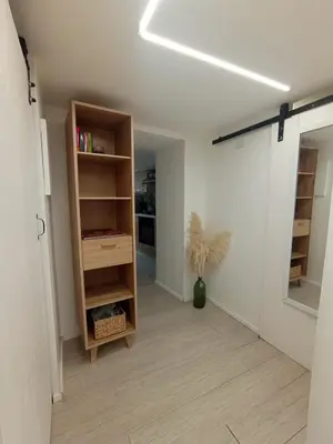 Biblioteca nell'appartamento