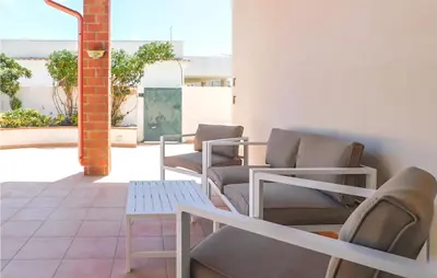Area soggiorno di Nice Home In Noto With Wifi