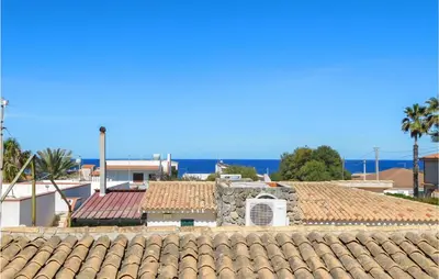 Vista generica sul mare o vista sul mare dall'interno della casa vacanze