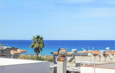 Vista generica sul mare o vista sul mare dall'interno della casa vacanze