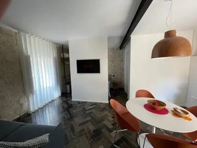TV o dispositivi per l'intrattenimento presso Sentieri Velati