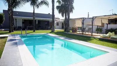 Piscina di Dependance in Villa con Piscina by Wonderful Italy o nelle vicinanze