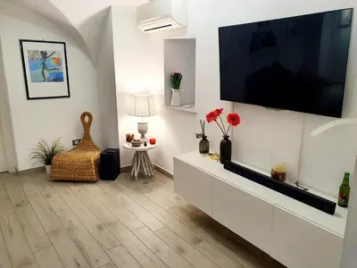 TV o dispositivi per l'intrattenimento presso VHOME Exclusive Living Room