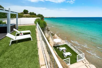 Paesaggio naturale nelle vicinanze della villa