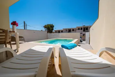 Piscina di Charming House Truvatura - Sicilia Vacanza o nelle vicinanze