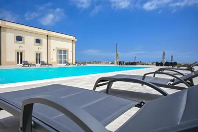 Piscina di Dimora Savarino Marzamemi Suites with pool o nelle vicinanze