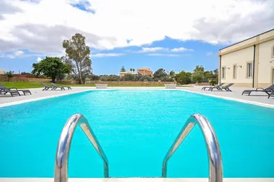 Piscina di Dimora Savarino Marzamemi Suites with pool o nelle vicinanze