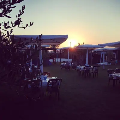 Alba o tramonto visti dall'interno dell'agriturismo o dai dintorni