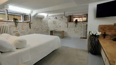 TV o dispositivi per l'intrattenimento presso Private Room with Exclusive SPA