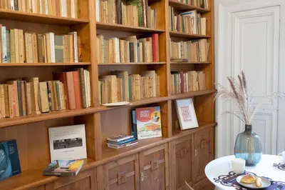 Biblioteca nel bed & breakfast