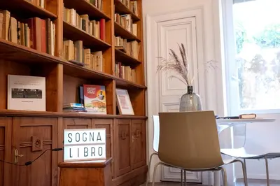 Biblioteca nel bed & breakfast