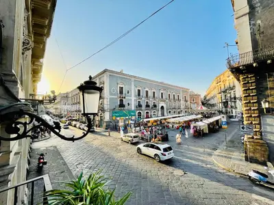 Vista generica su Catania o vista sulla città dall'interno della casa vacanze