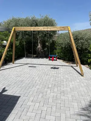 Area giochi per bambini di Oasi Pacaru Village
