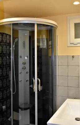 Bagno di Casa Nirè