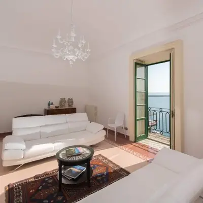 Duomo Seaside Deluxe Apartment by Ortigia Apartments