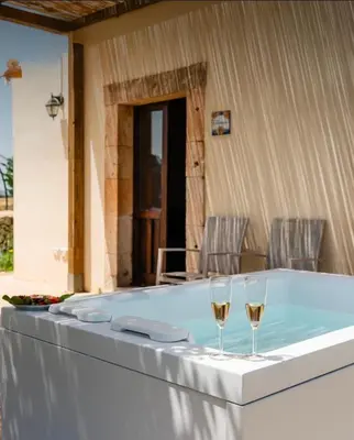 Piscina di Agriturismo Masseria sul Mare o nelle vicinanze