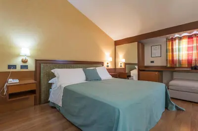 Letto o letti in una camera di Hotel Montreal