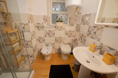 Bagno di Lavika Home