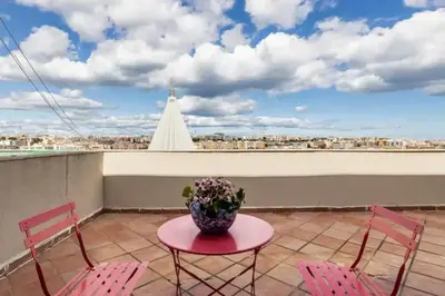 Balcone o terrazza di L'Attico - Stanza privata con bagno - Teatro Greco Siracusa