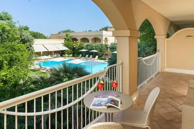 Piscina di Romano Palace Luxury Hotel o nelle vicinanze
