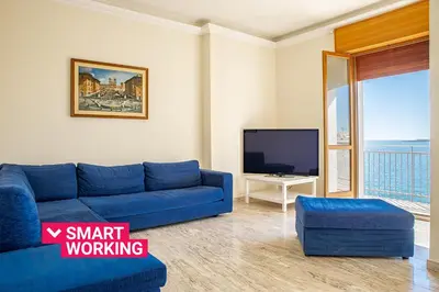 TV o dispositivi per l'intrattenimento presso Ortigia Seafront Apartment by Wonderful Italy