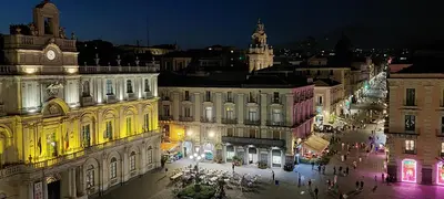 Vista generica su Catania o vista sulla città dall'interno dell'appartamento